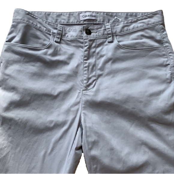 Men’s Calvin Klein light grey khakis - Picture 3 of 4